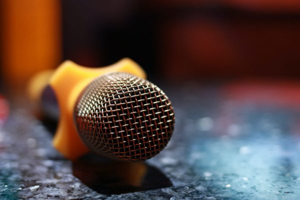 karaoke-microphone-in-room.jpg
